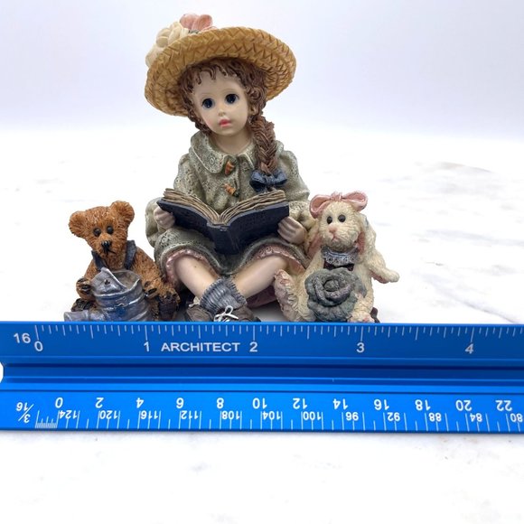 Boyds Yesterday's Child Figurine Julia "Home Again" #3520 1997 Series 9 - Picture 8 of 12